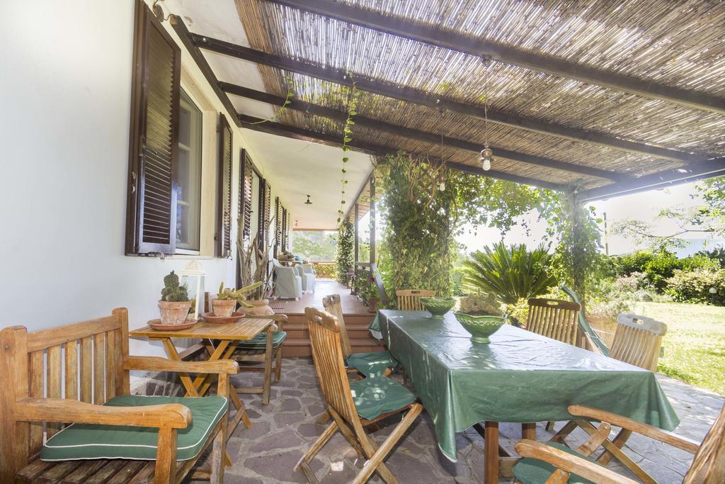 Villa Monserrato - Goelba Порт-Аццурро Номер фото